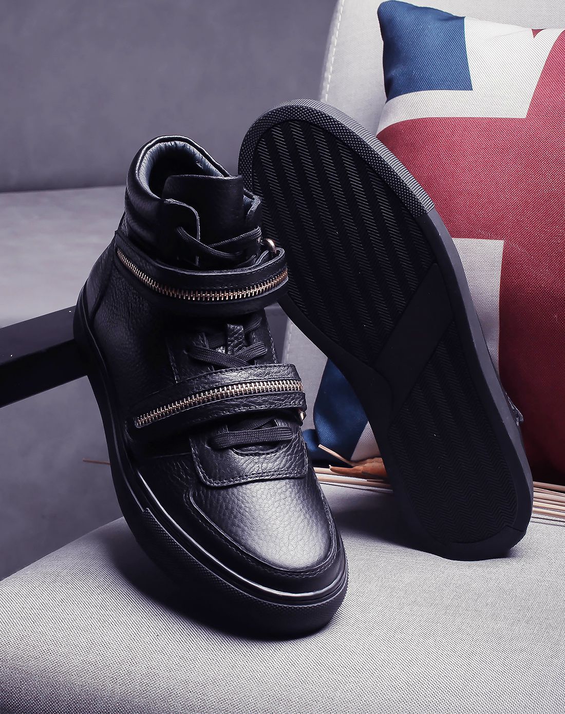 时尚拉链条 男款黑色头层牛皮高帮鞋