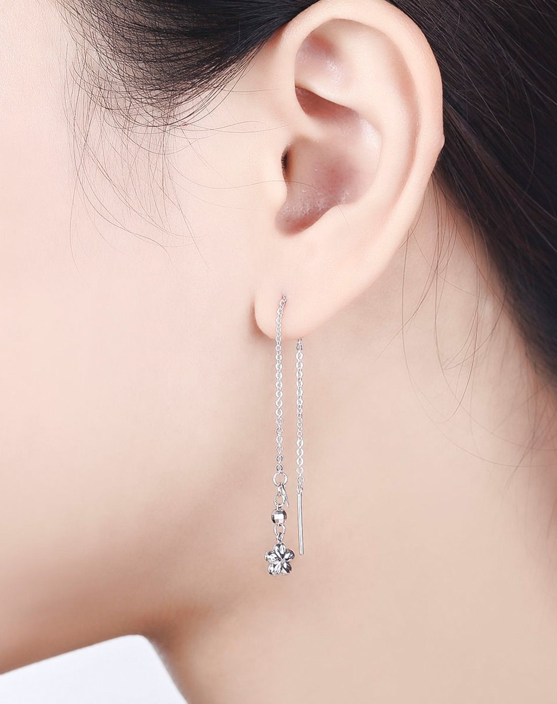 金至尊 铂金小花耳线(计价)约2.43g