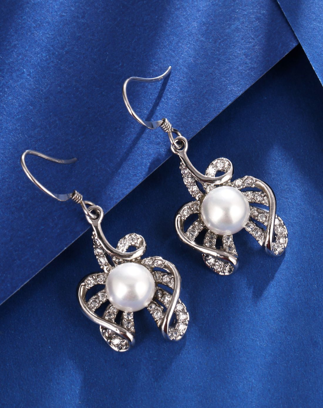 流行美binf 经典精美花朵珍珠耳环