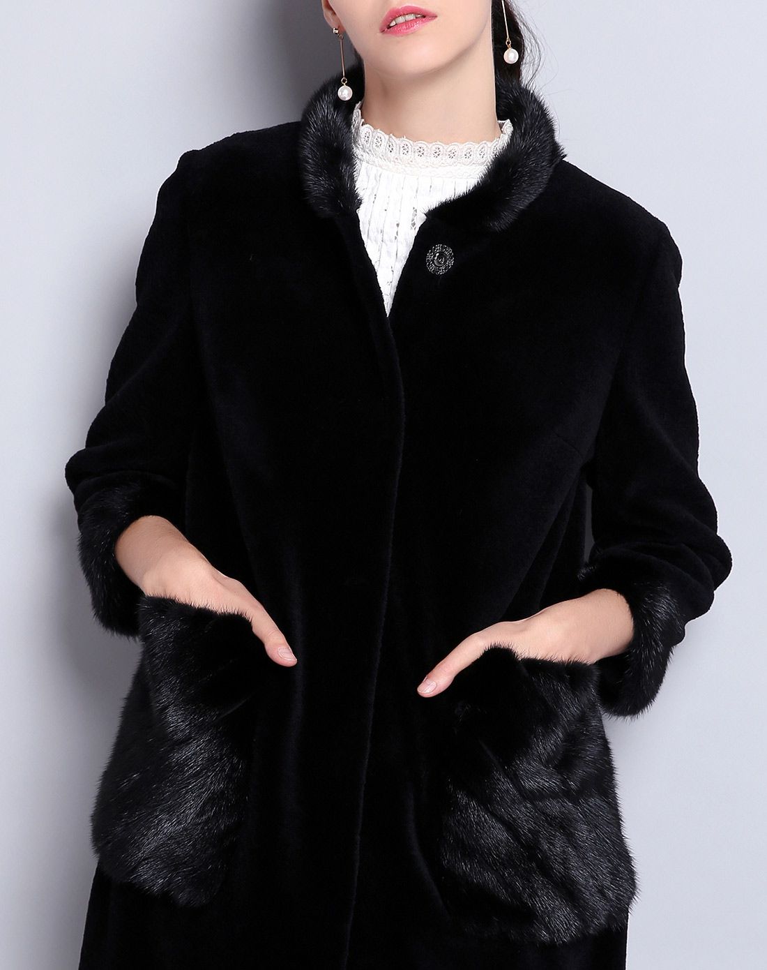 女式澳毛配水貂毛休闲大衣黑色