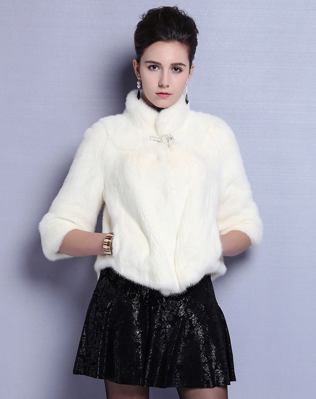 女式水貂毛短款皮草黑色