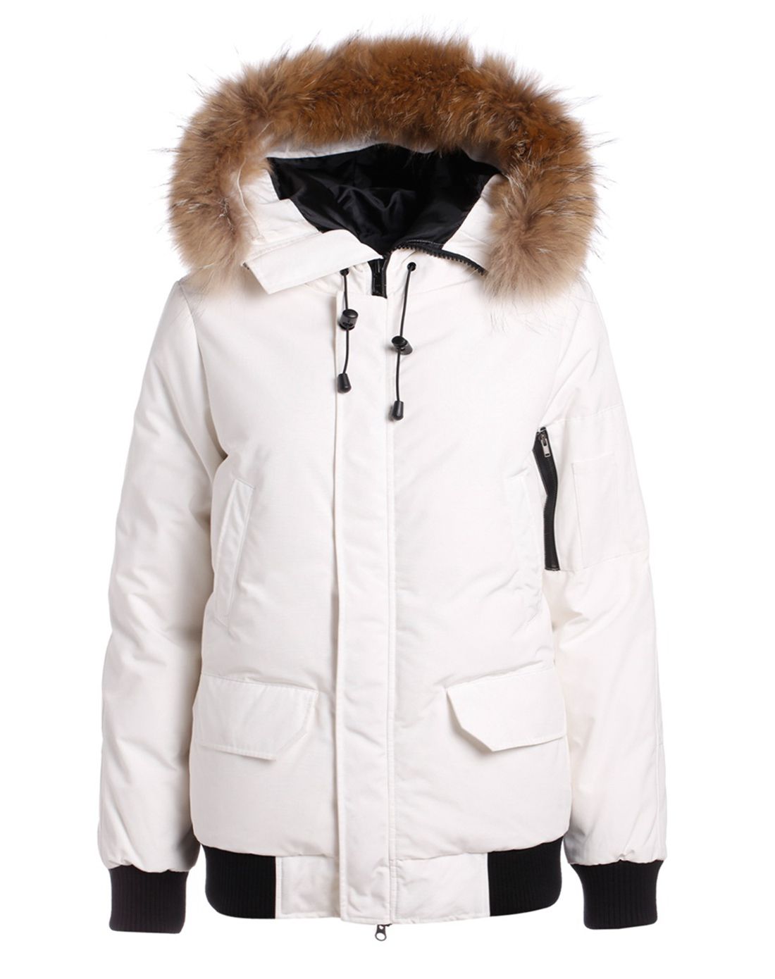 米白色舒适保暖羽绒服