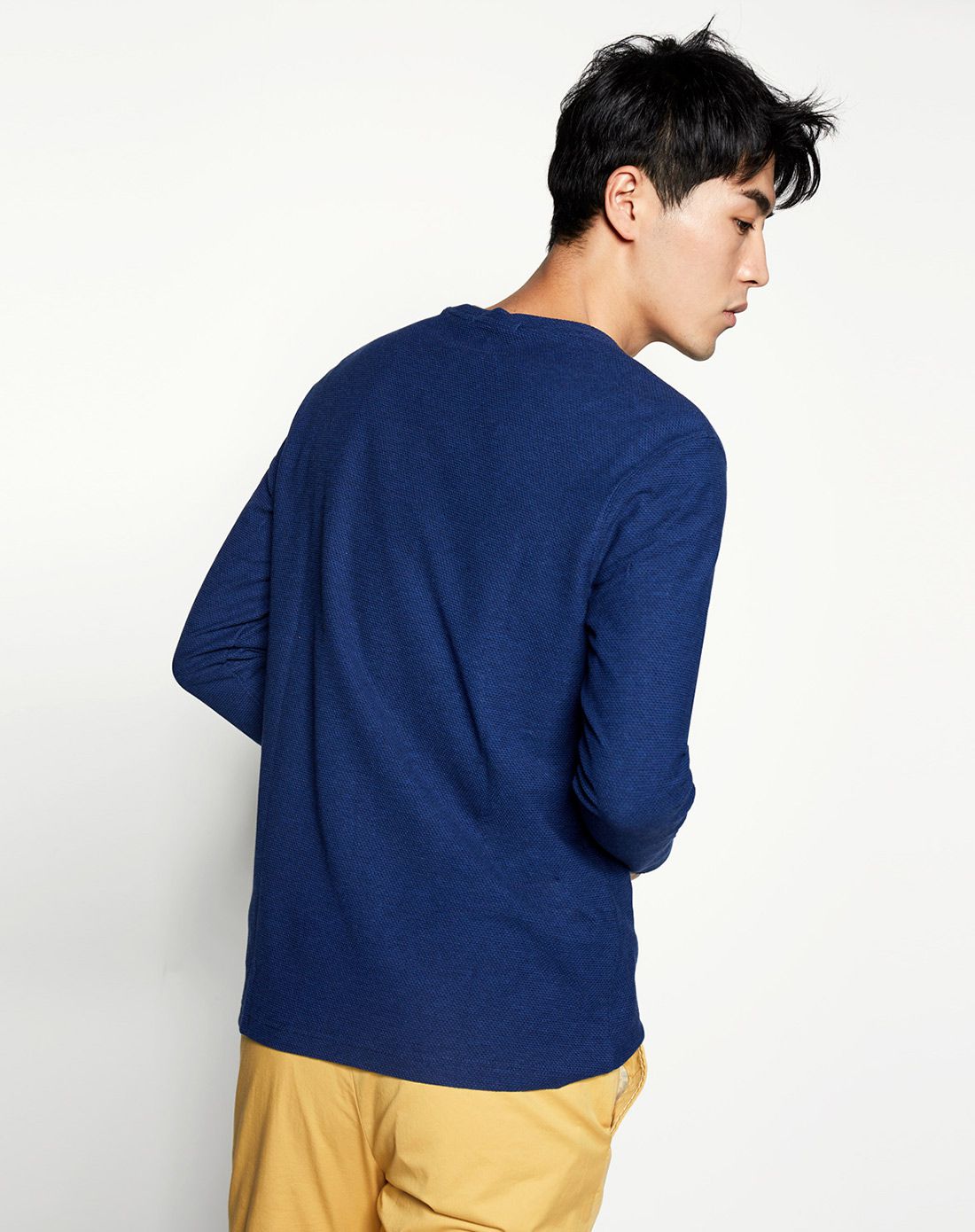 牛仔蓝修身圆领休闲长袖t恤