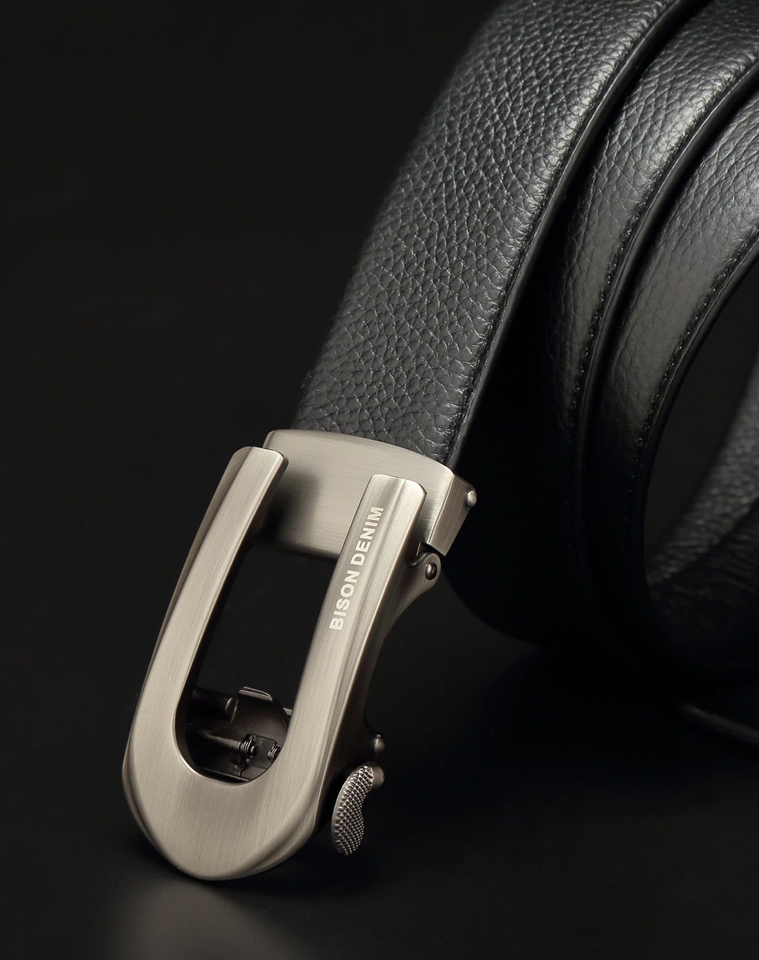 时尚商务黑色牛皮男士经典自动扣皮带