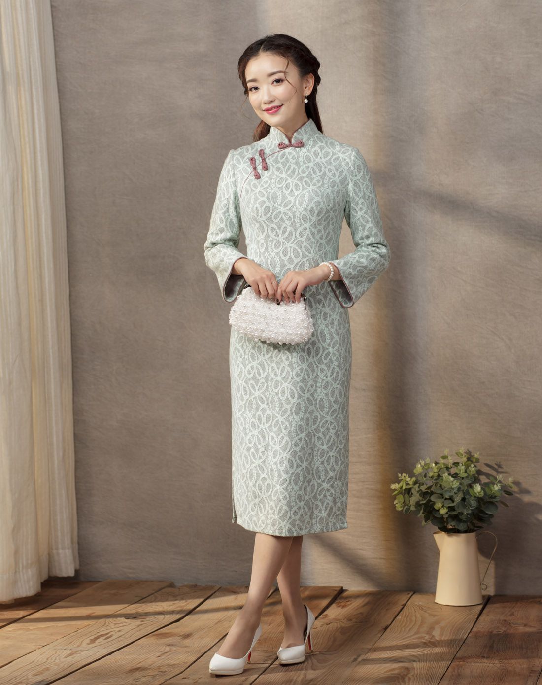 逸红颜e-beauty 秋意浓 添新"衣"女装专场 南烛 蕾丝中长款长袖修身