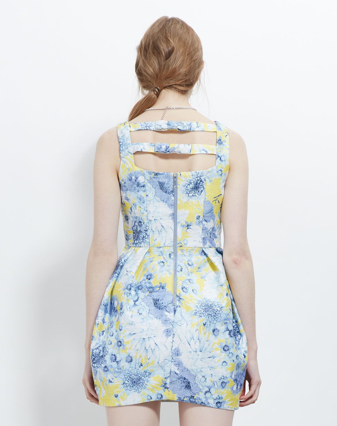 花苞式连衣裙花色