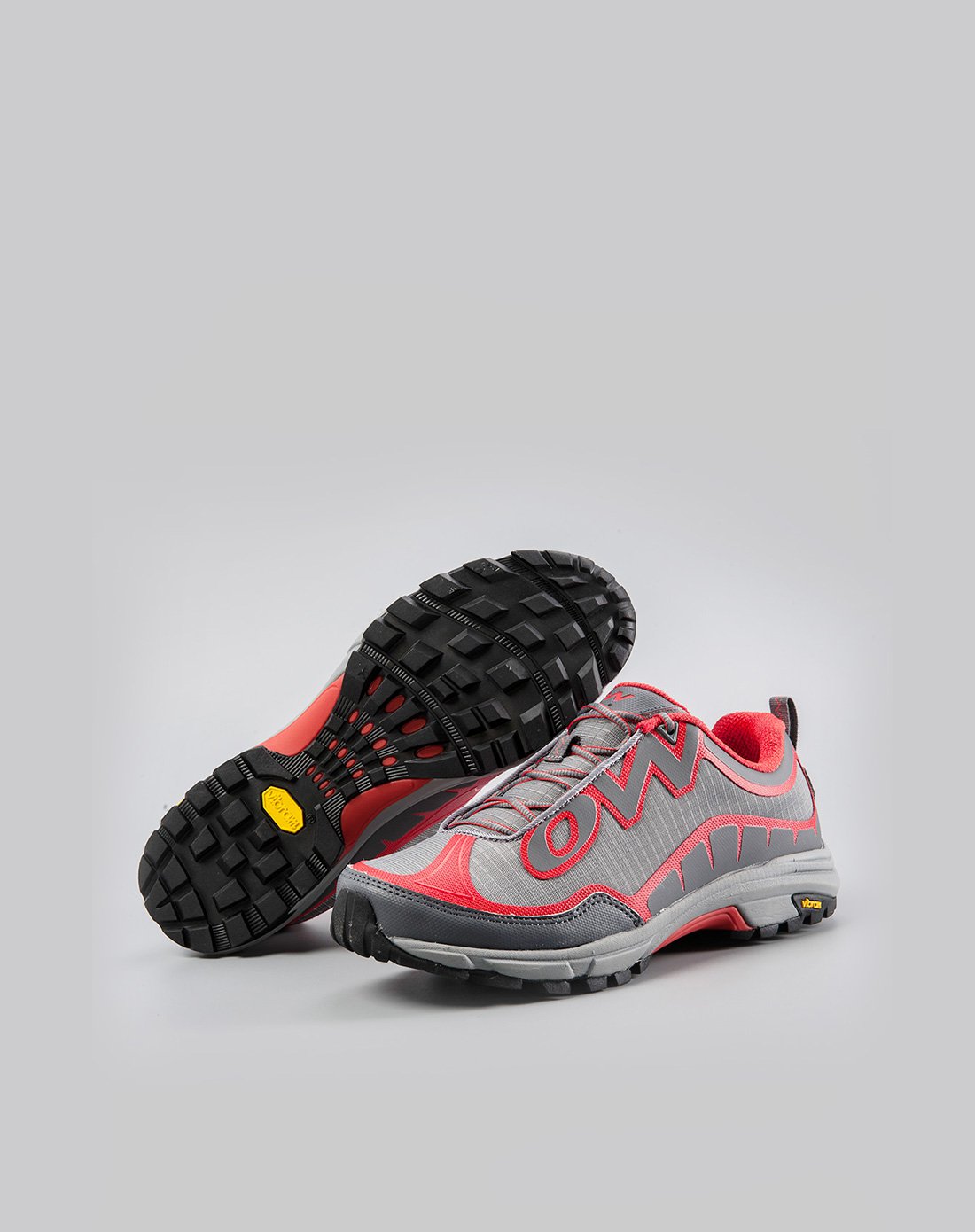 轻量减震 男款户外越野跑鞋 vibram橡胶大底