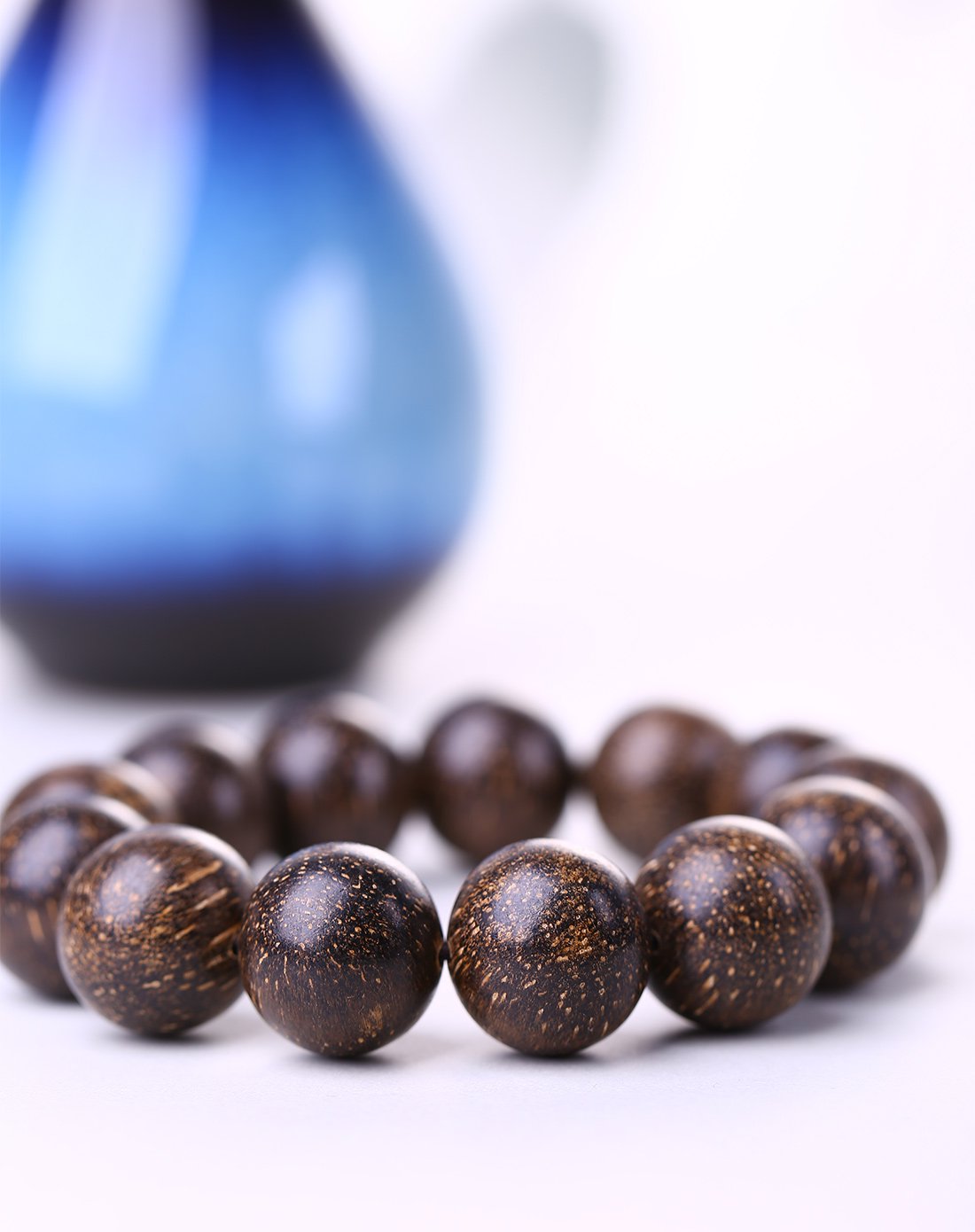 太阳之爱 风调雨顺沉香伊利安8mm手串褐色