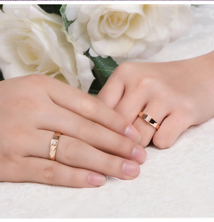 千禧之星 白18k金钻石情侣对戒婚戒女款 情缘如图