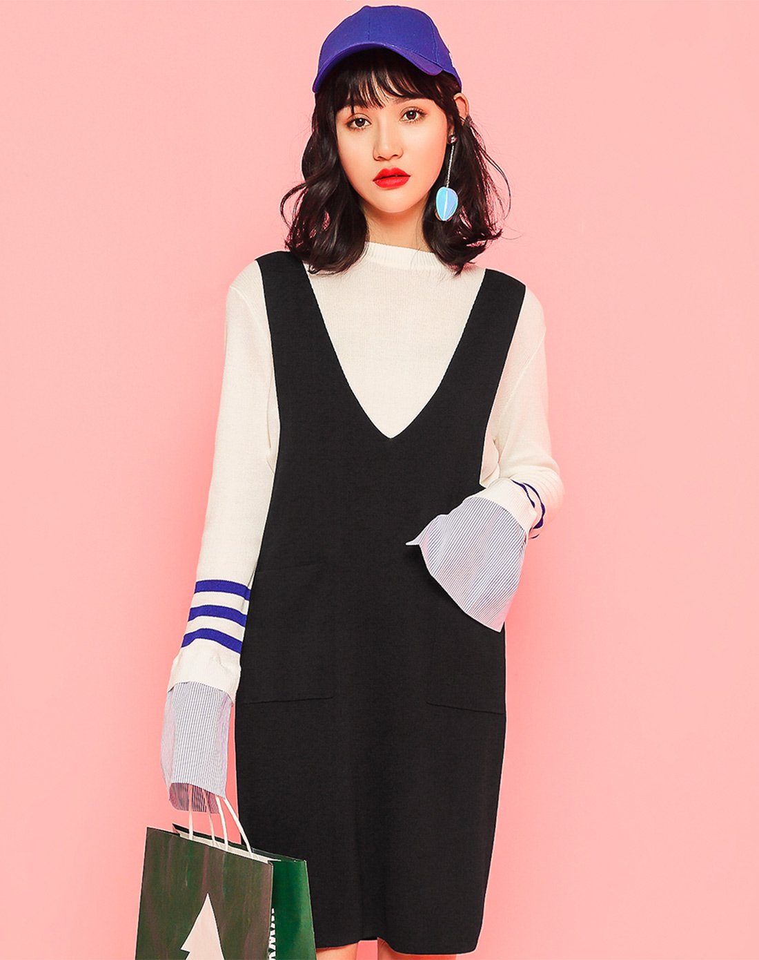 修身口袋v领针织背带裙