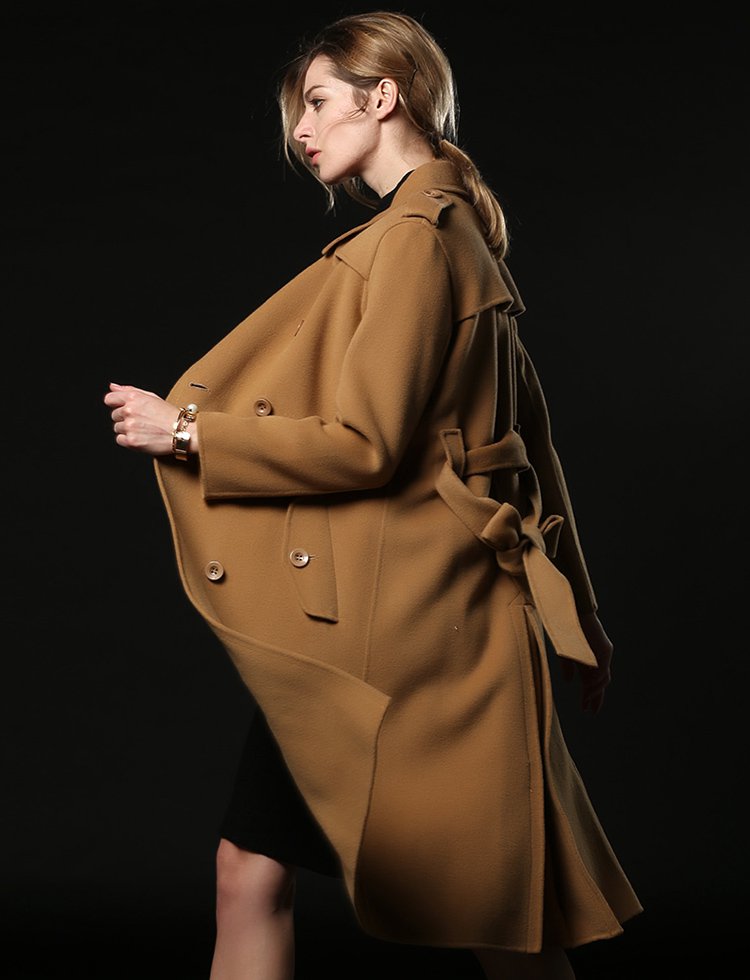 双排扣系带军装风长款呢料大衣