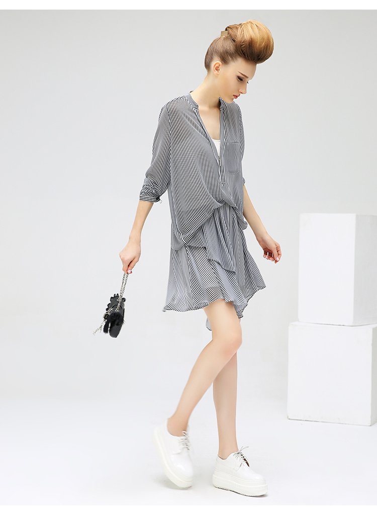 条纹不规则下摆半身裙