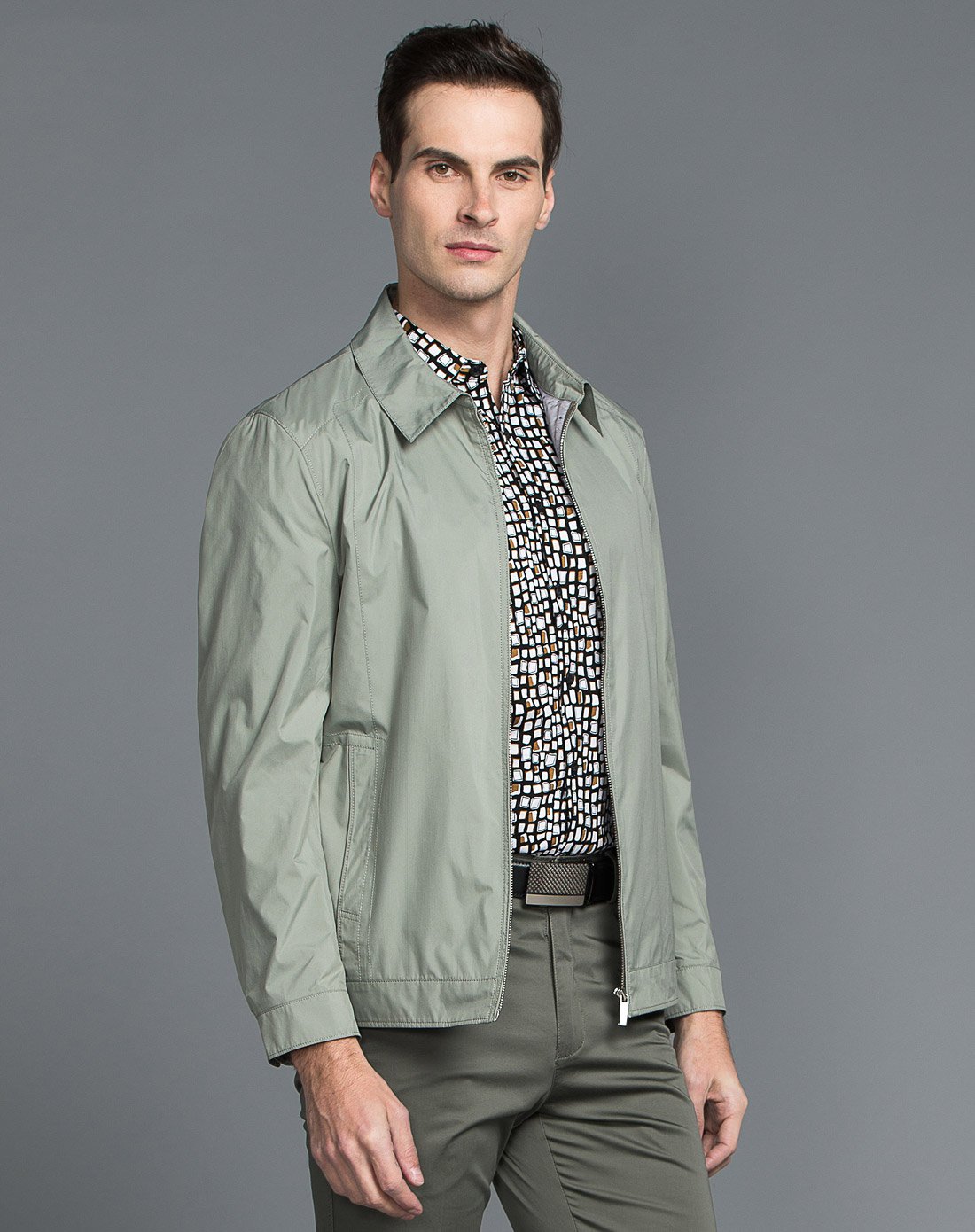 休闲立翻领茄克