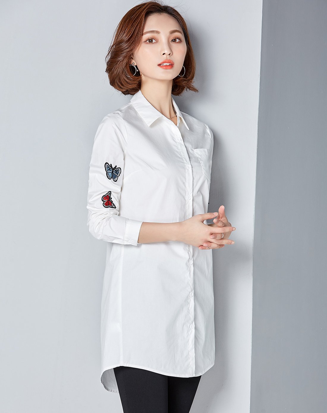 蝴蝶贴布绣时尚休闲中长款衬衫白色蝴蝶标