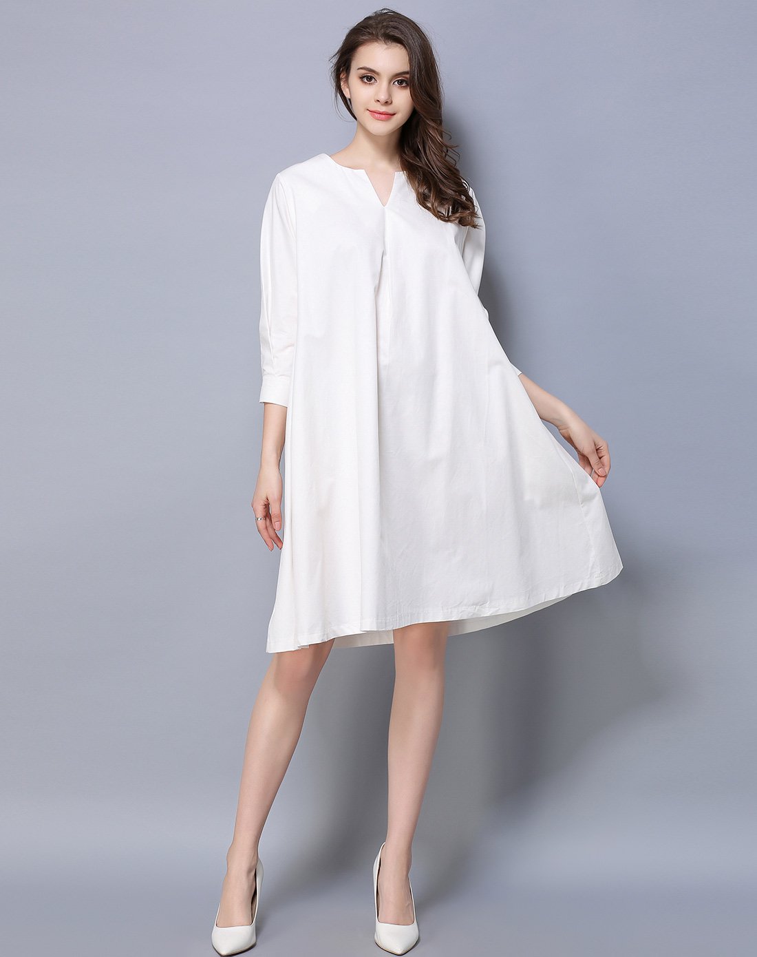女款圆领素版连衣裙白色