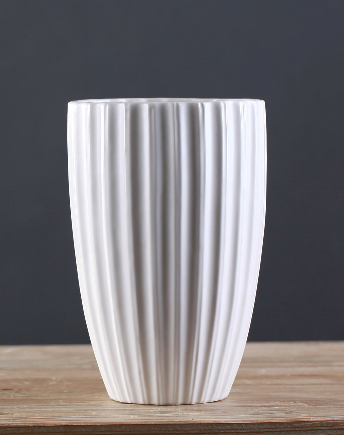 北欧设计感条纹陶瓷花瓶-小号