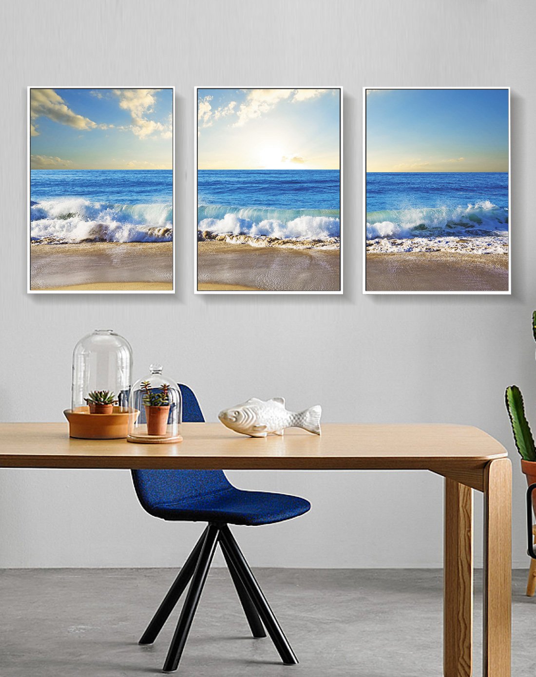 现代简约海景客厅沙发背景墙三联装饰画