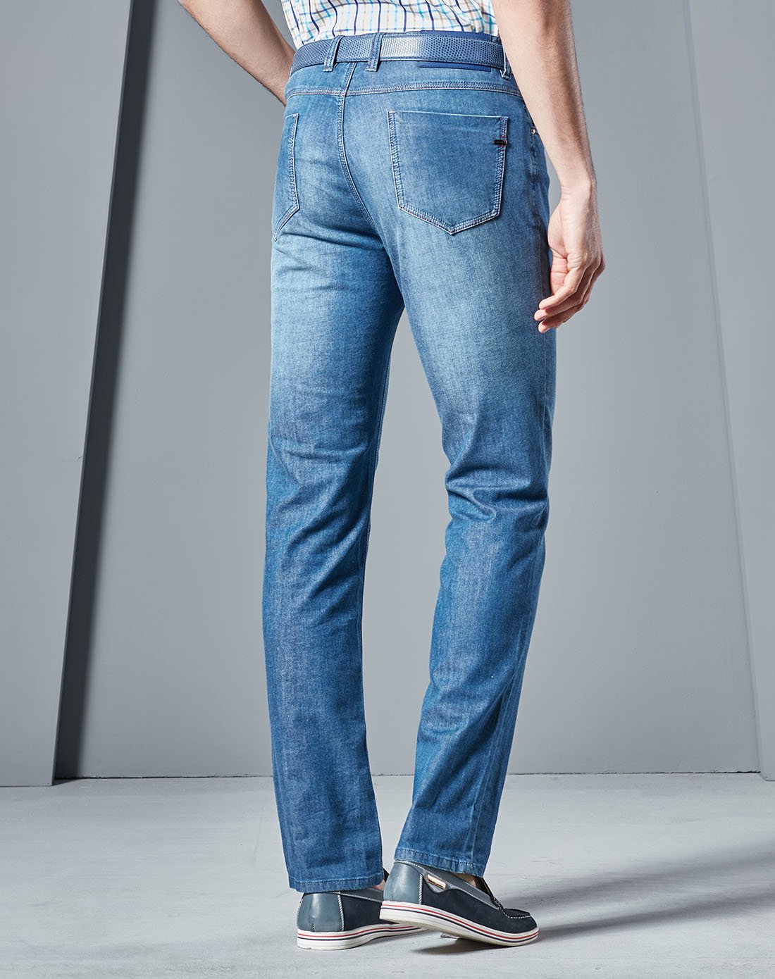 都市休闲标准版牛仔长裤纯中蓝