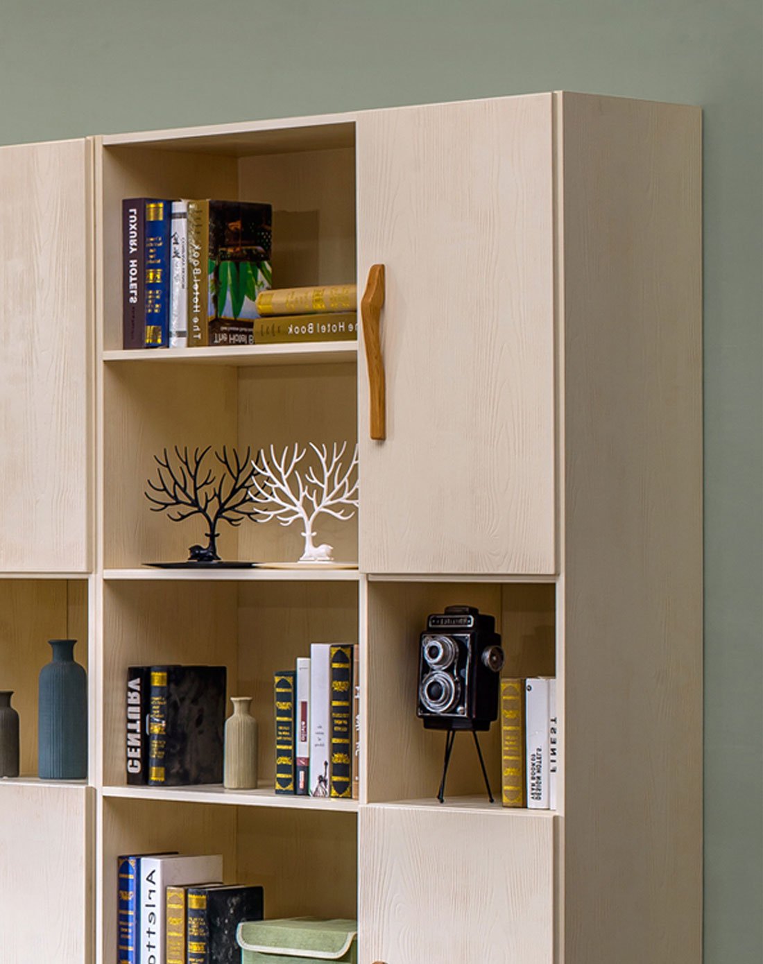 北欧全实木两门书柜 抽屉可自由安装