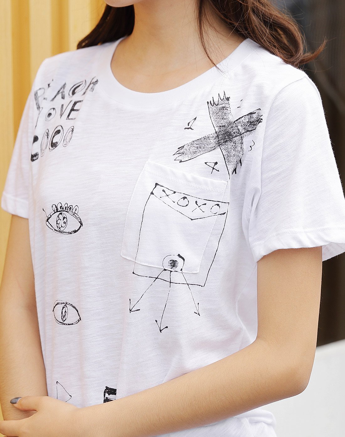 女款创意涂鸦印花短袖t恤白色