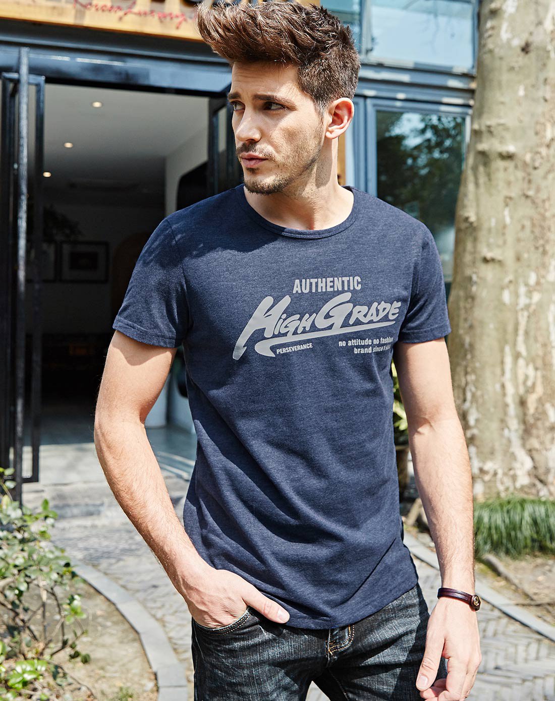 欧美风情字母印花男款短袖t恤