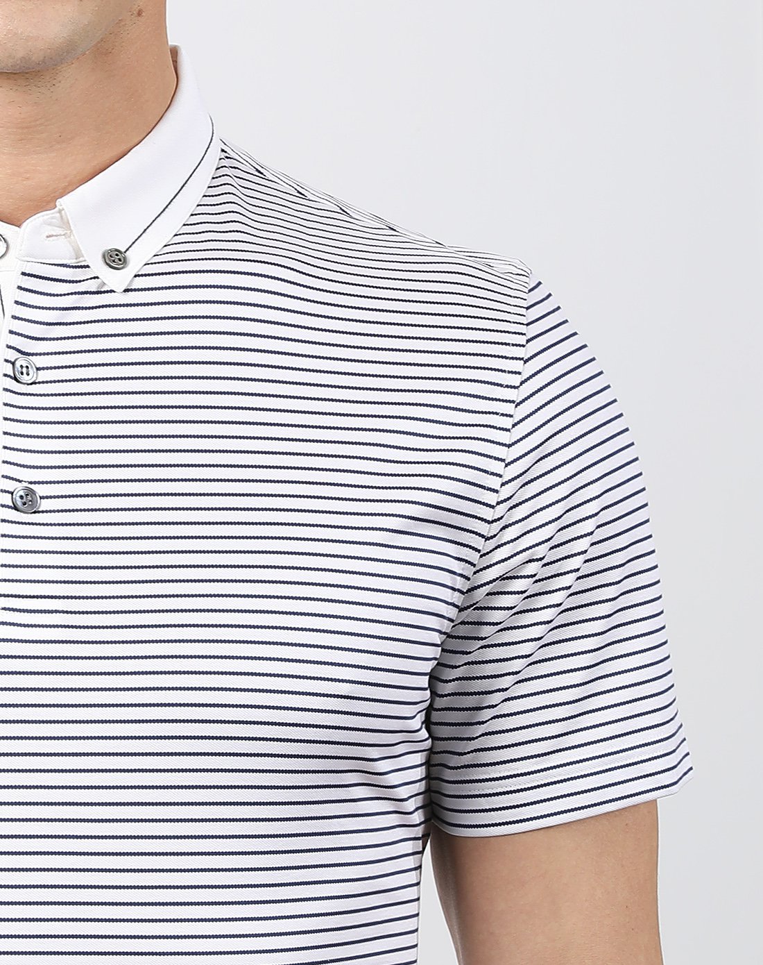 桑蚕丝棉混纺清爽舒适纽扣领短袖t恤