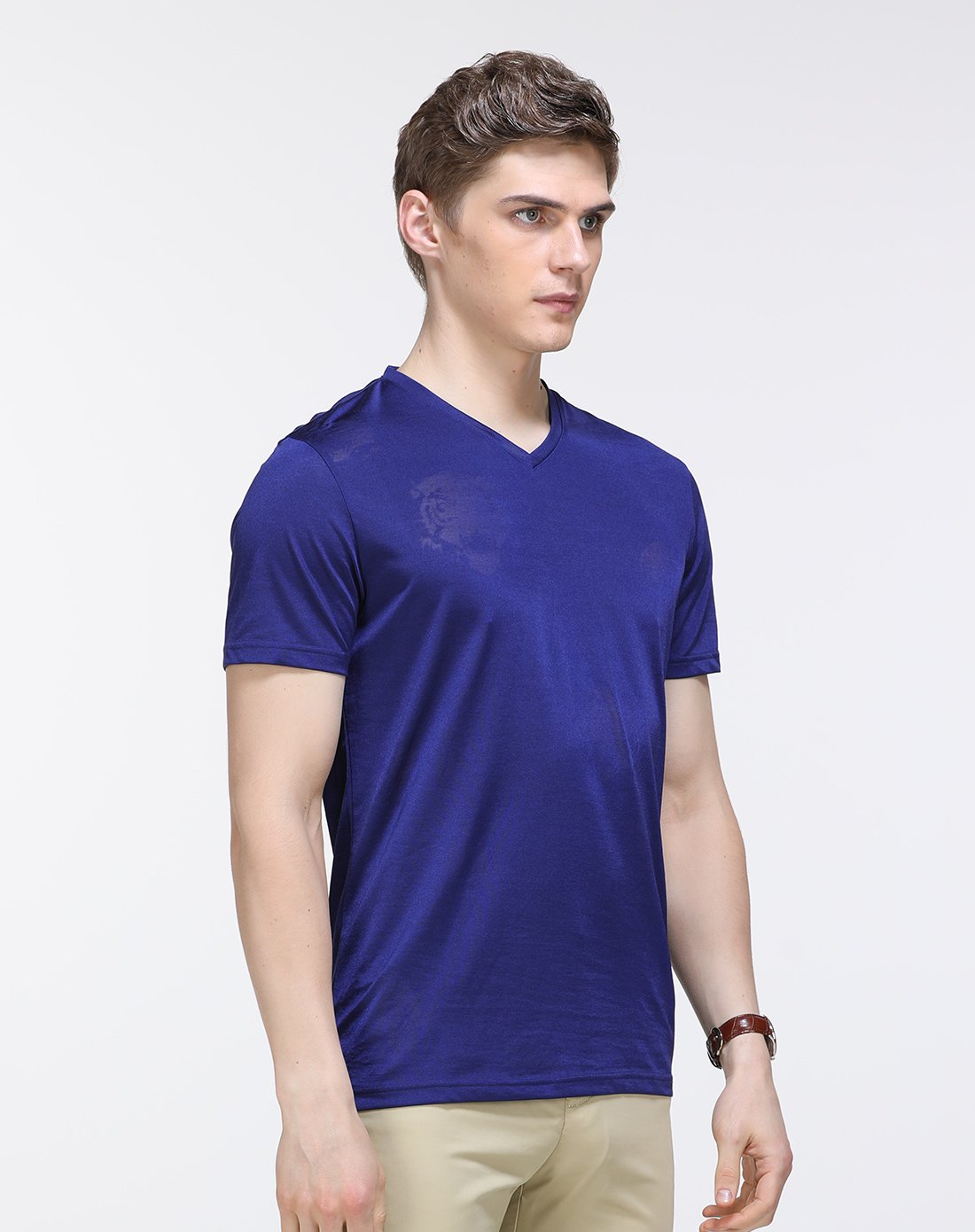 卡丹路夏季休闲短袖v领t恤蓝色