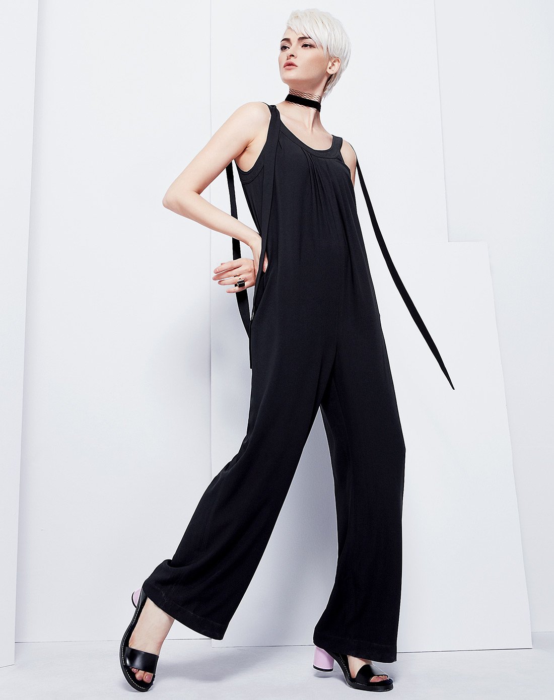 肩部绑带休闲连体裤黑色