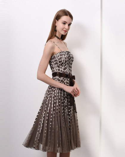 精美网眼条纹拼接礼服款吊带裙