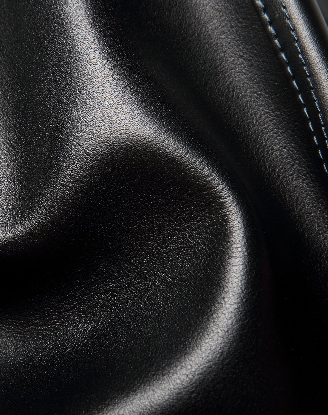 头层牛皮大容量时尚商务公文包男包黑色