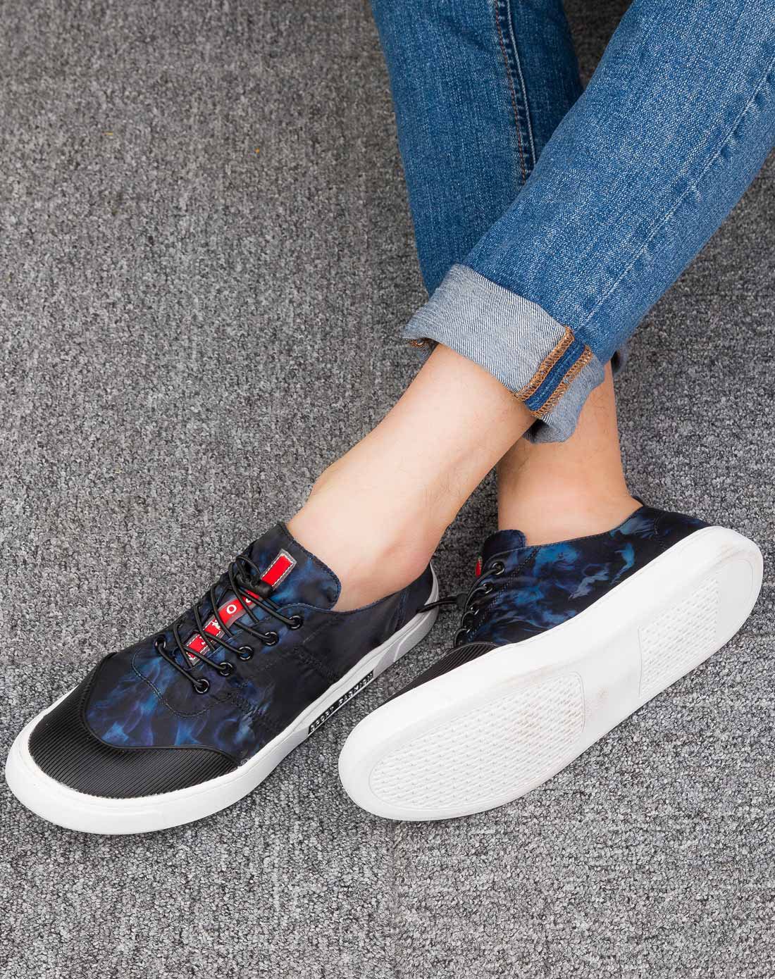 轻便透气男鞋 织物松紧带套脚板鞋