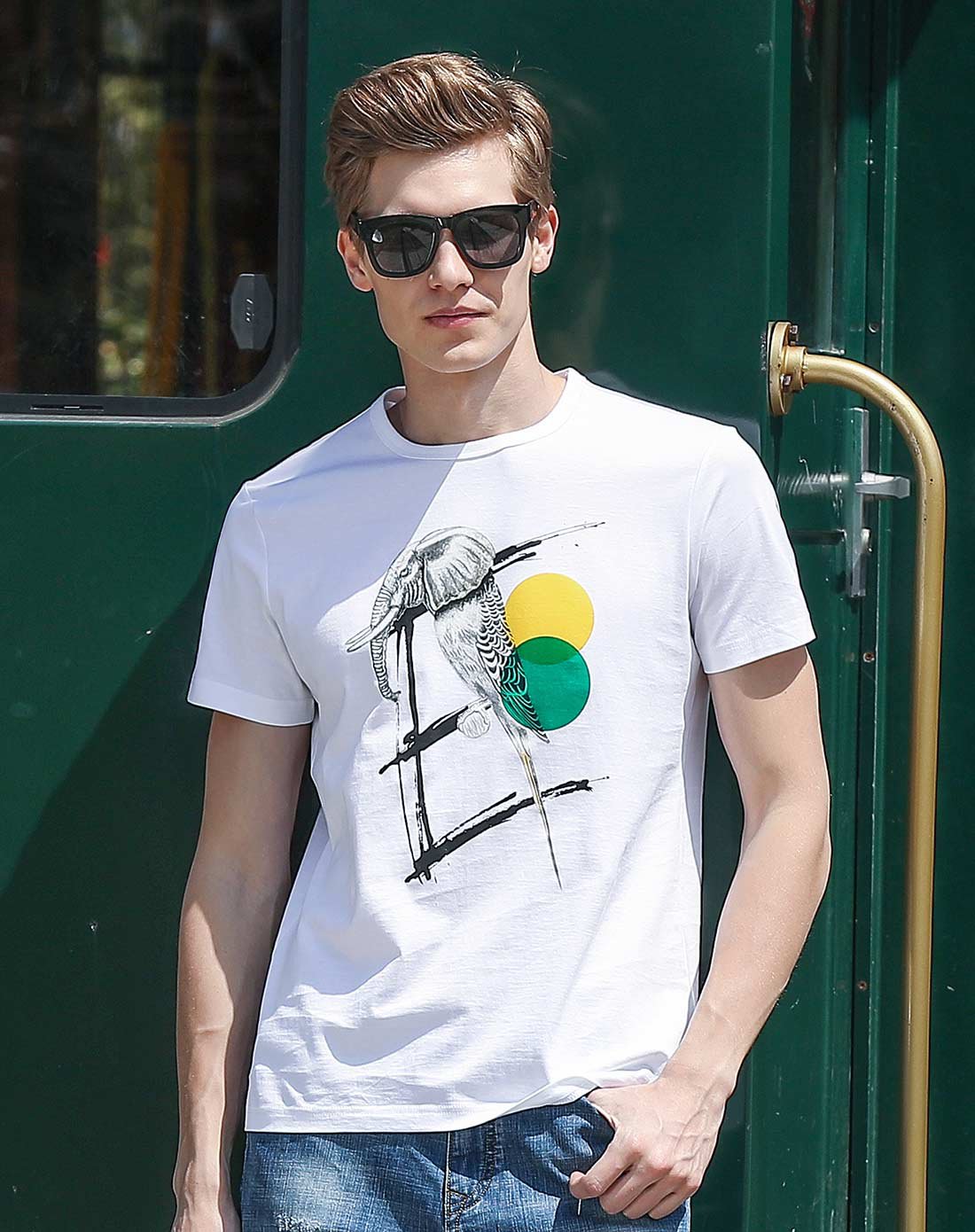 【新品】男款创意图案短袖t恤白色