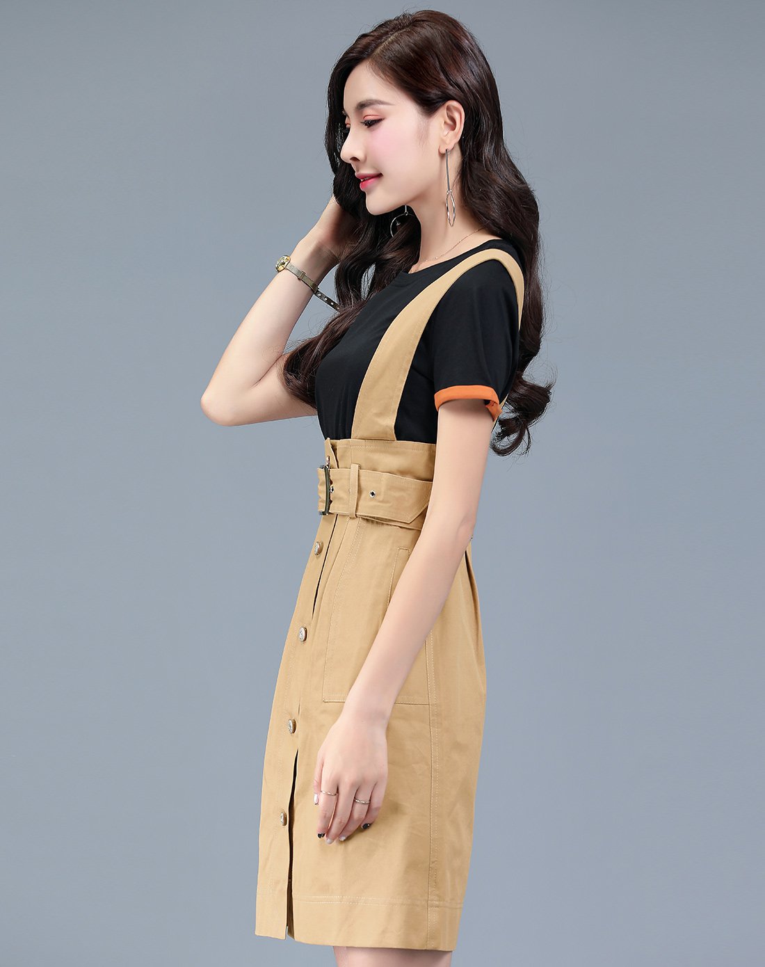 短袖上衣背带裙时尚休闲套装卡其色