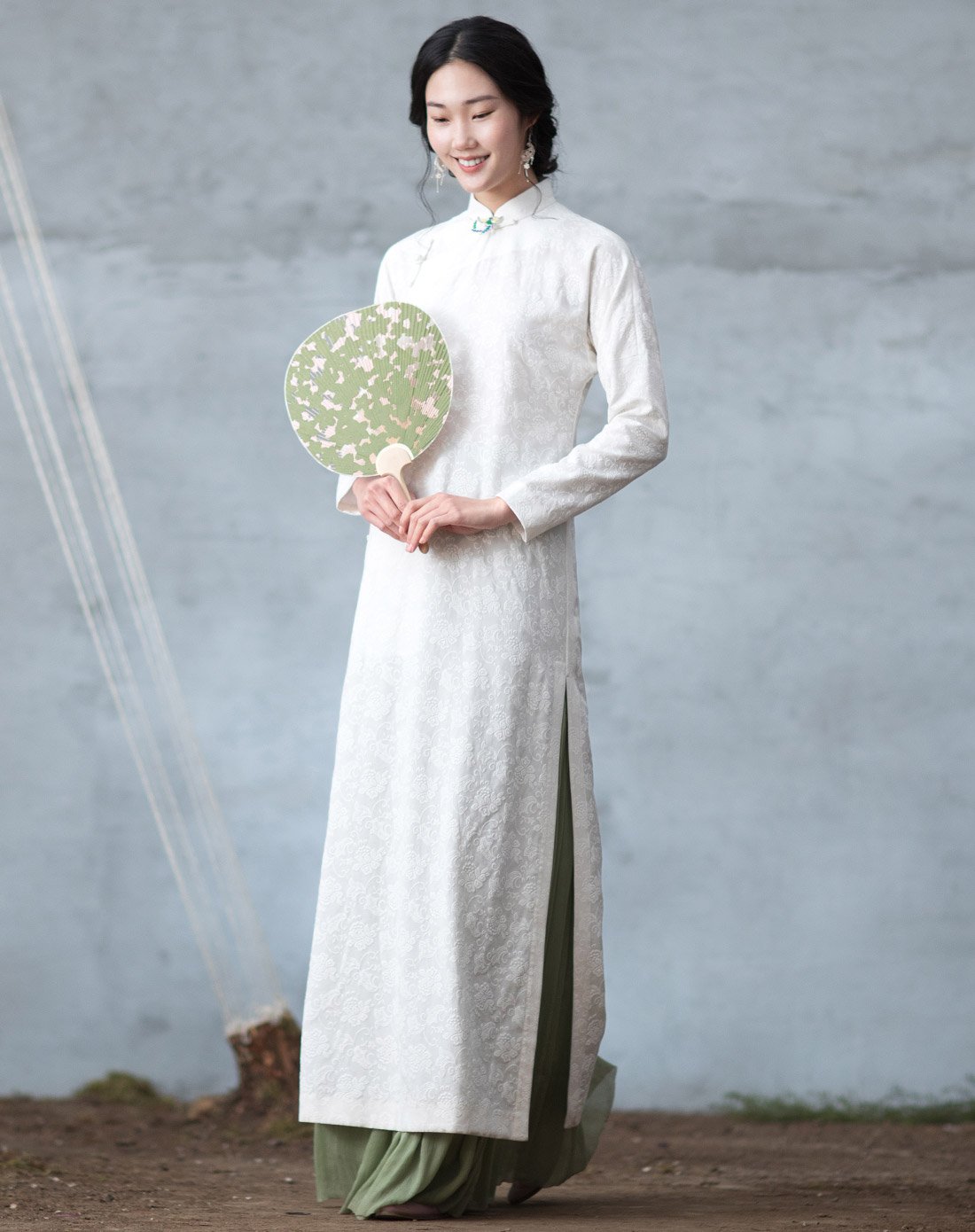 侧开叉长袖旗袍长款