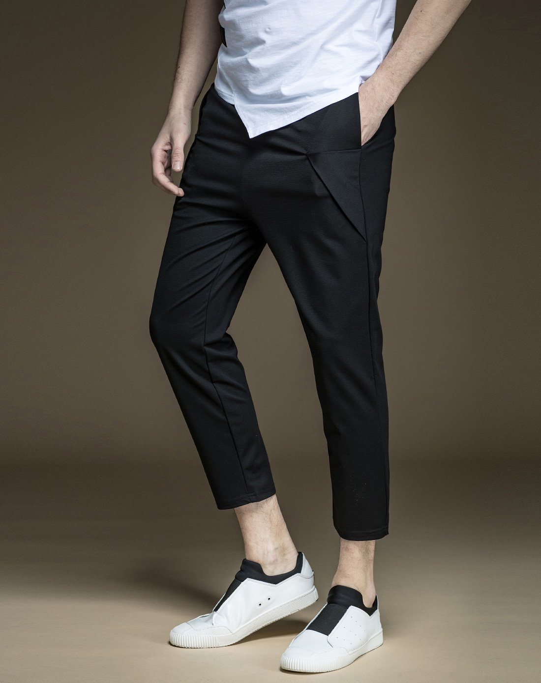 日常简约修身小脚男士九分休闲裤