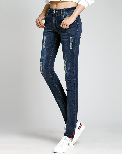 百圆裤业女款舒适显瘦修身磨破牛仔长裤