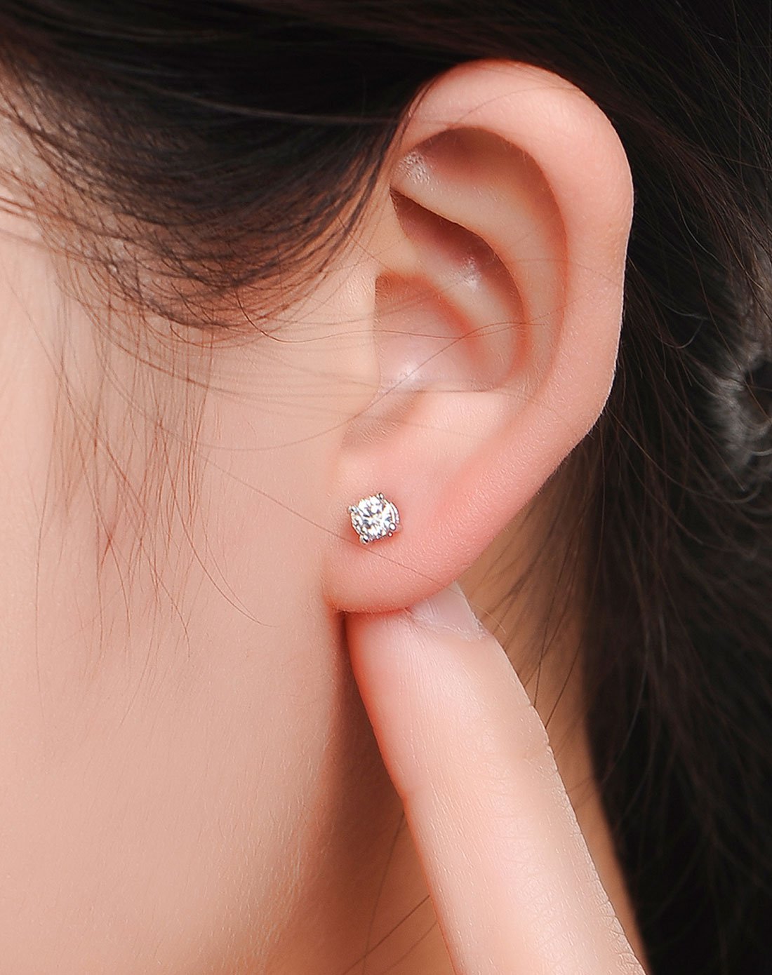 千禧之星 14分经典四爪钻石耳钉