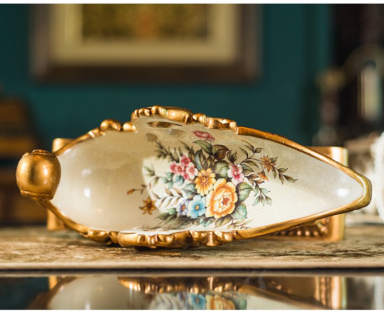 产地: 中国 材质: 树脂 百货类型: 装饰摆件 风格: 欧式 适用