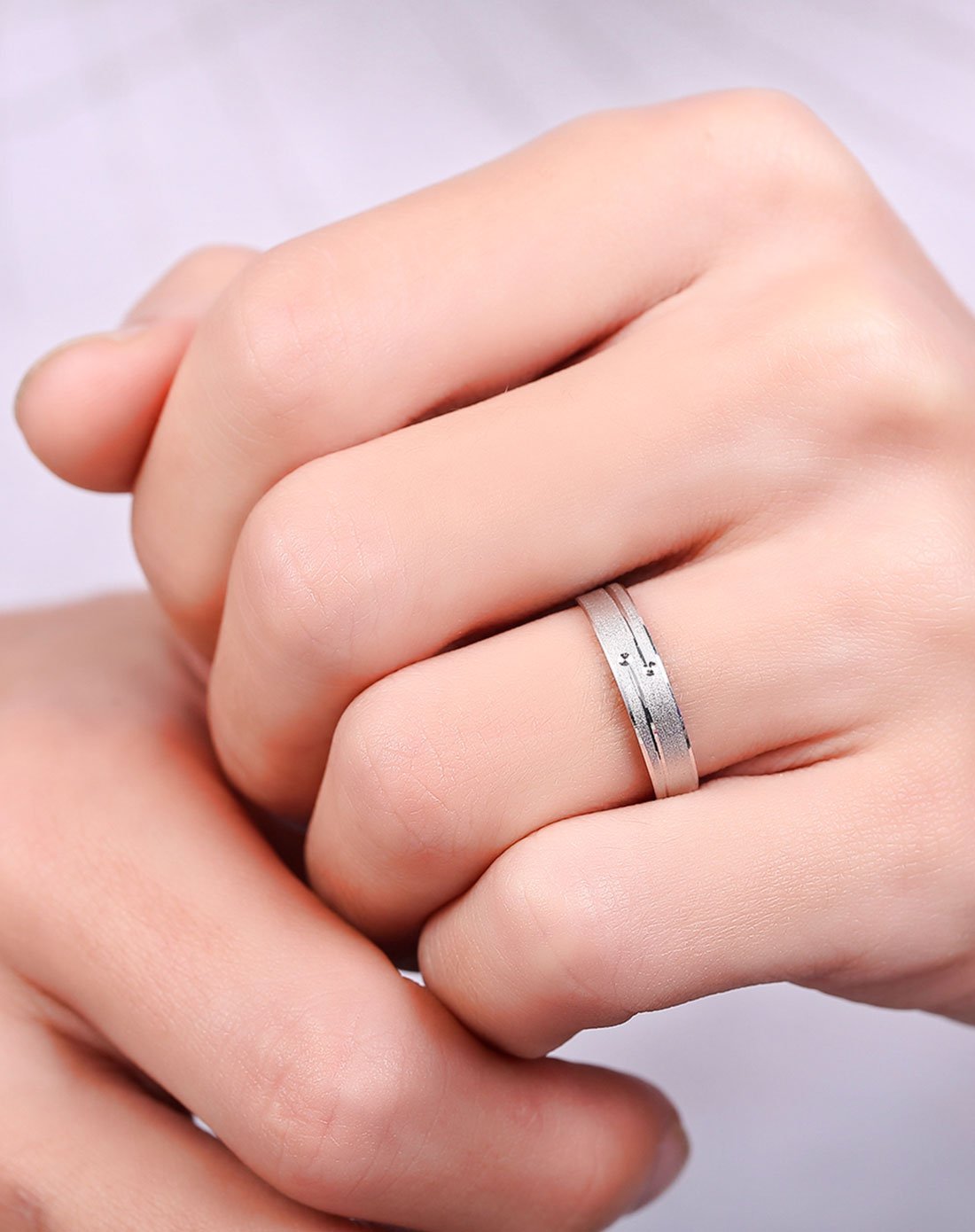 金至尊 pt950铂金轨迹情侣活口对戒(计价)