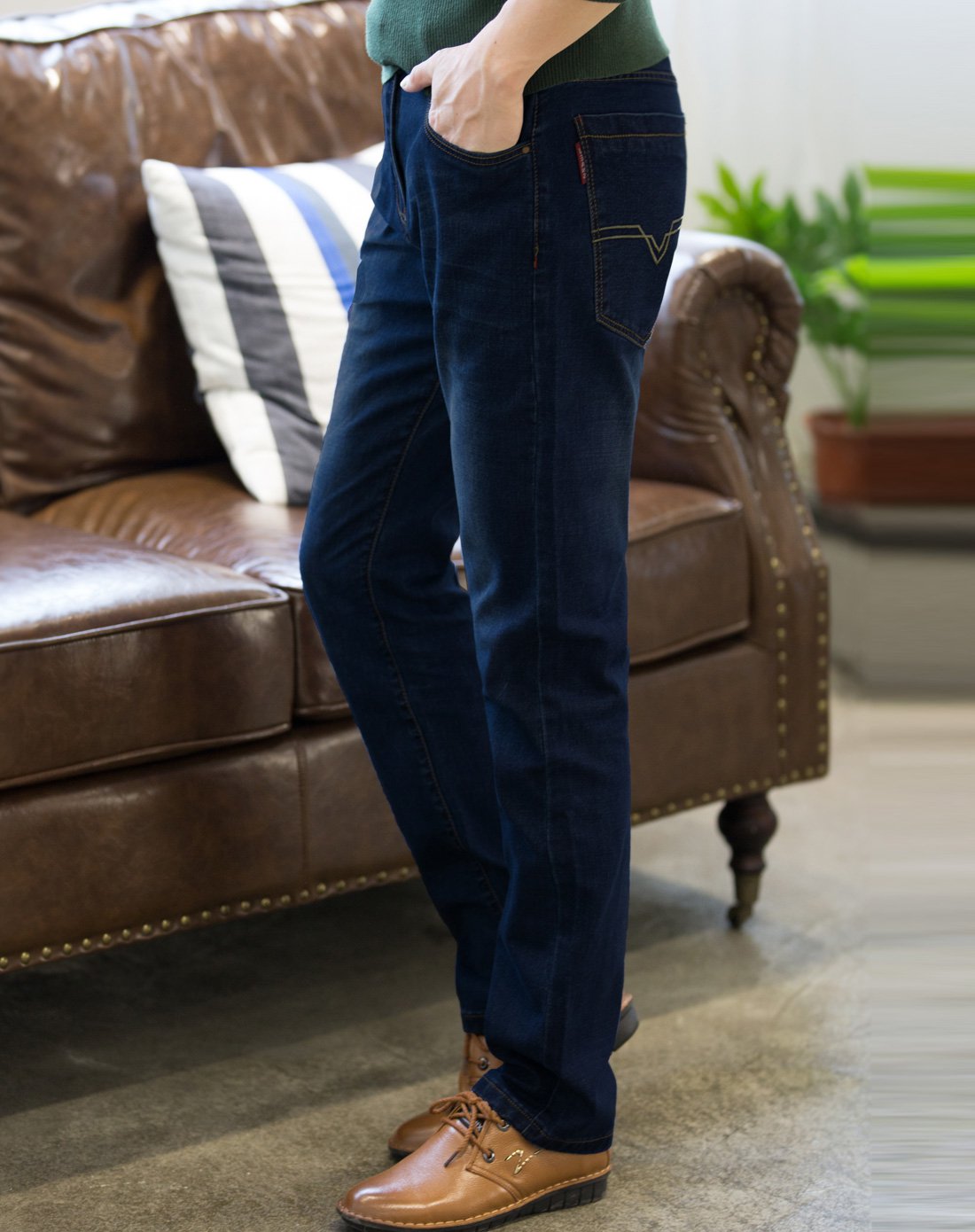 百圆裤业男款舒适休闲牛仔裤