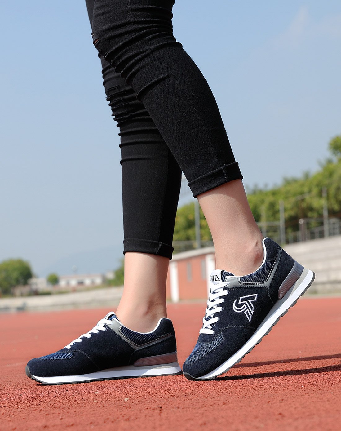 特惠款【反绒牛皮】拼色系带平底跑步鞋