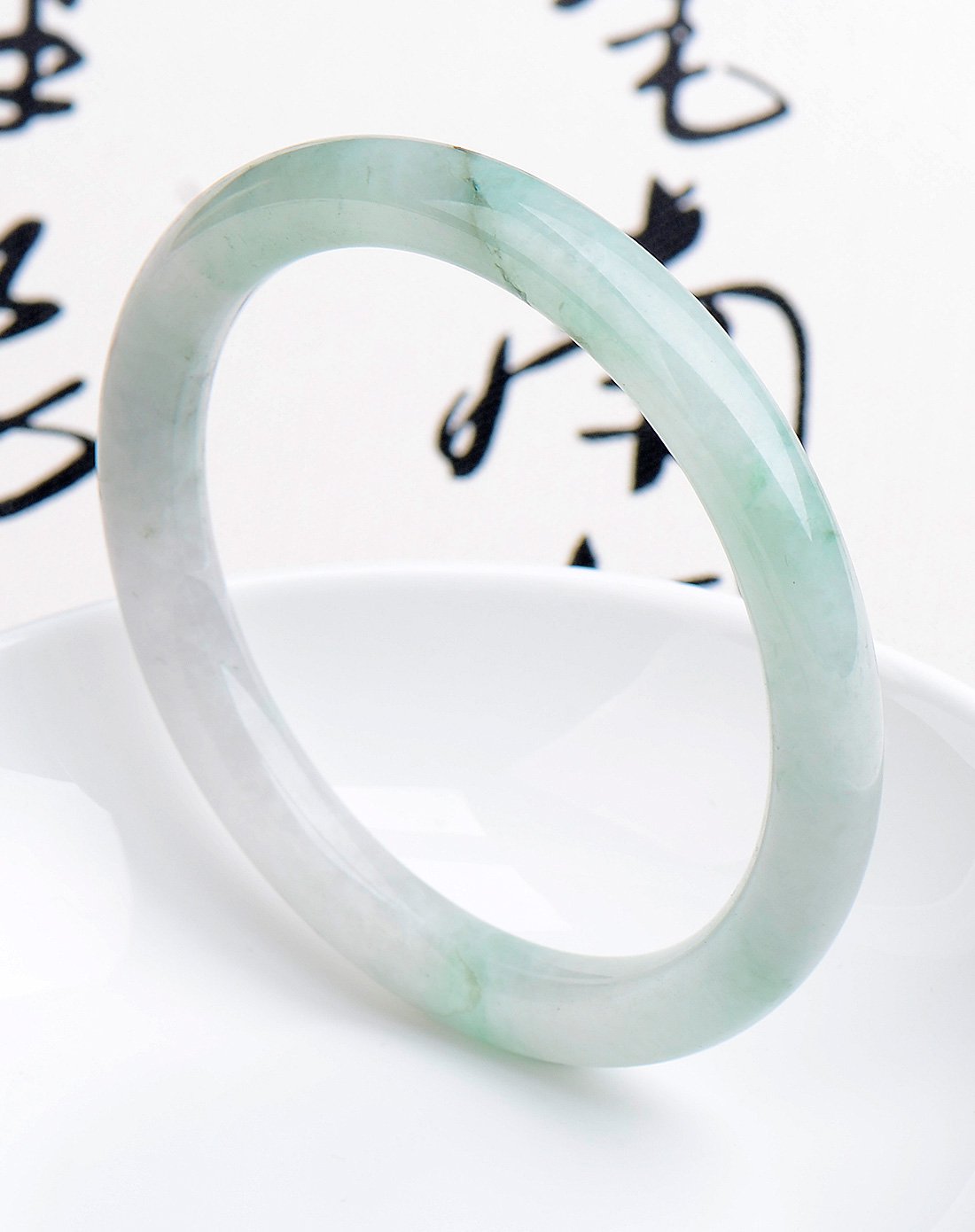 冰糯种圆条椭圆翡翠贵妃镯a货附证书