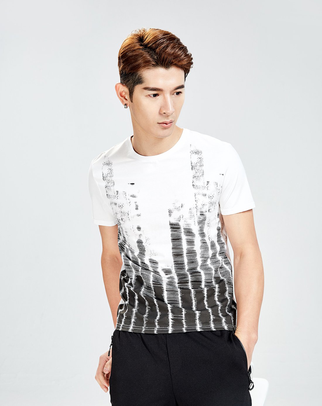 舒适无领短袖t恤