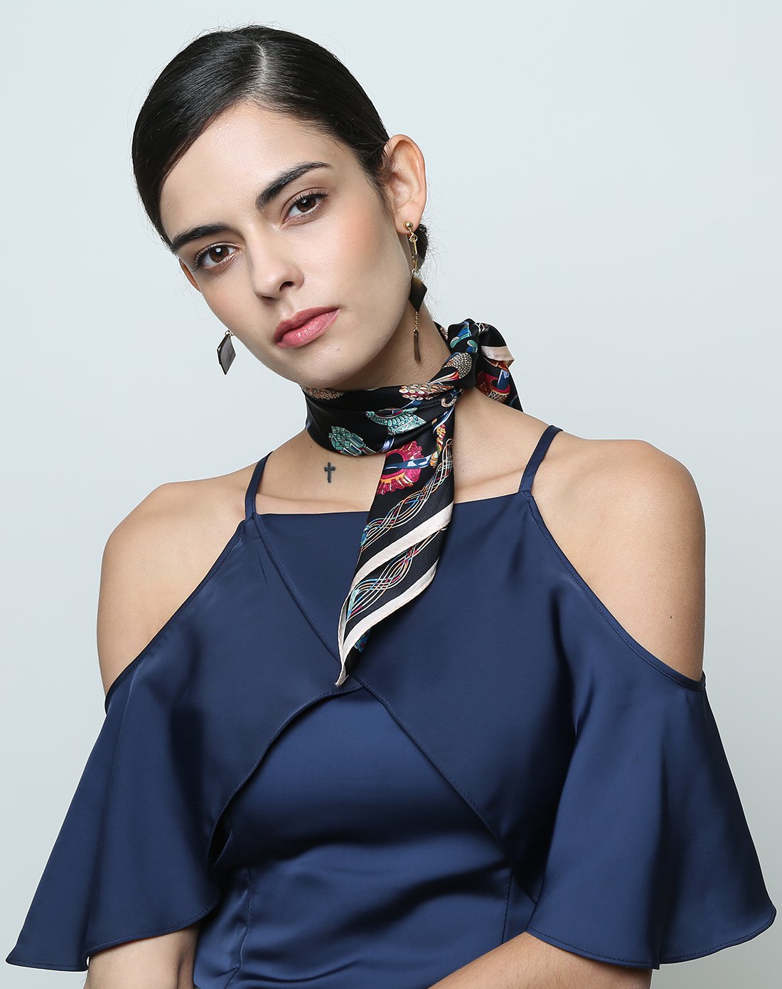 新款桑蚕丝小方巾女款真丝丝巾女士百搭领巾