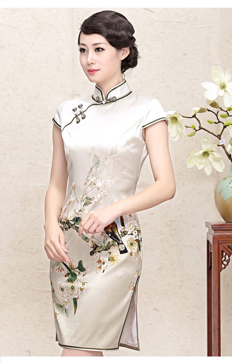 女款米色印花真丝旗袍