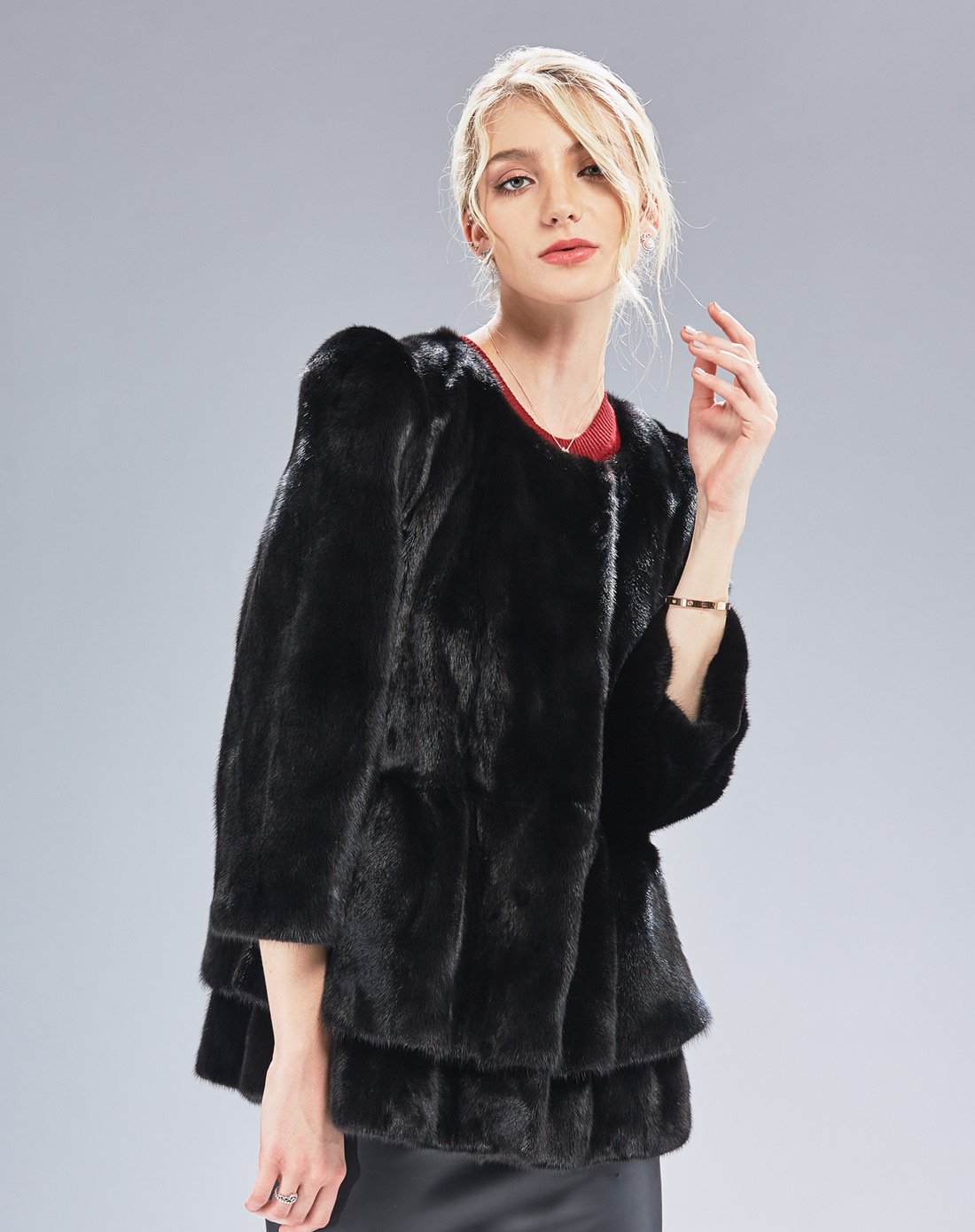 黑色时尚水貂皮毛外套