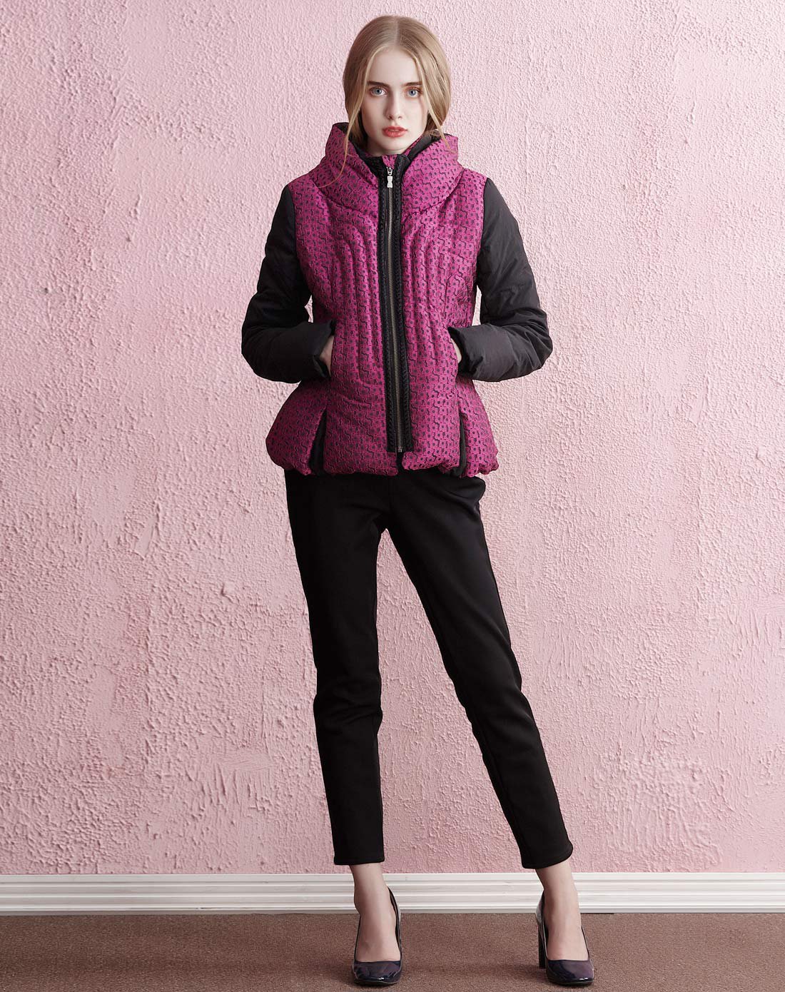 美之藤时尚束腰显瘦花纹女士羽绒服