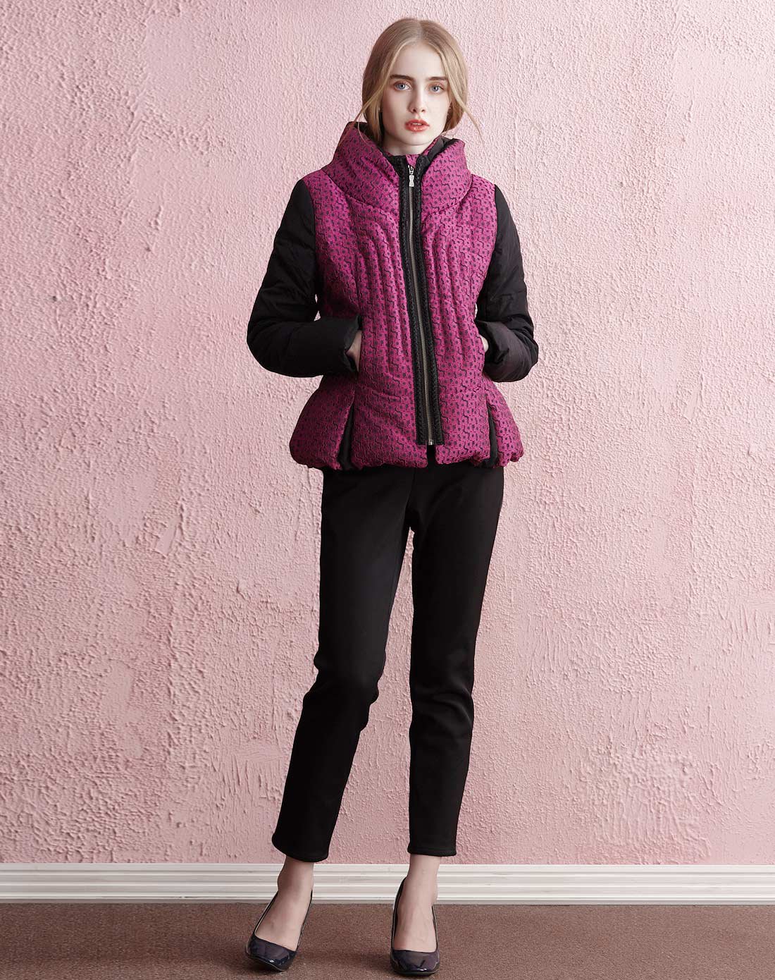 美之藤时尚束腰显瘦花纹女士羽绒服