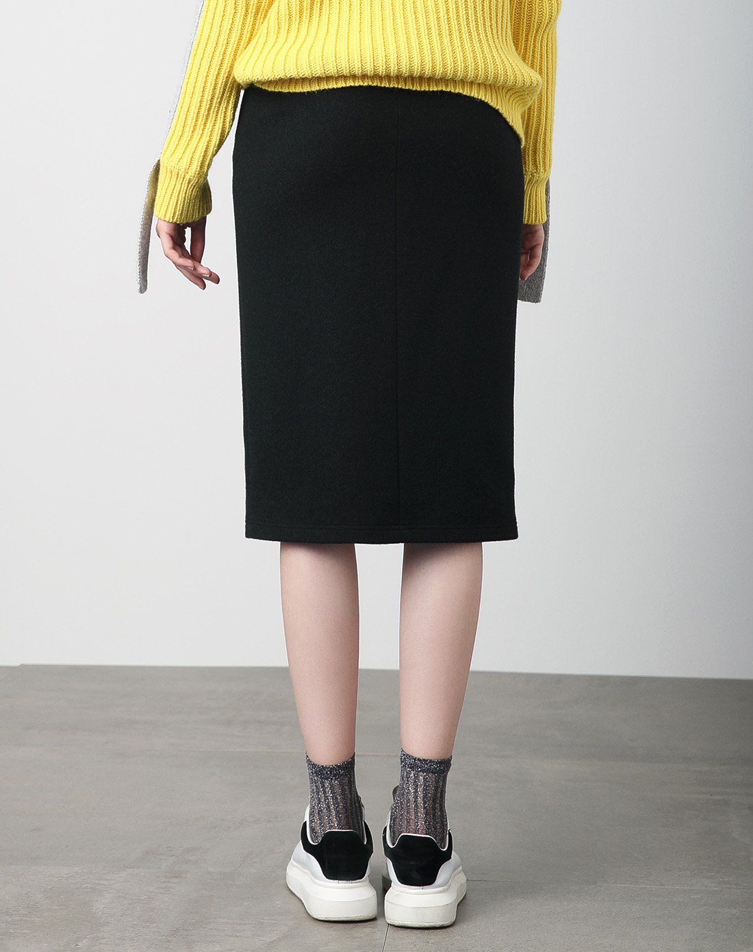 时尚开叉直筒半身裙