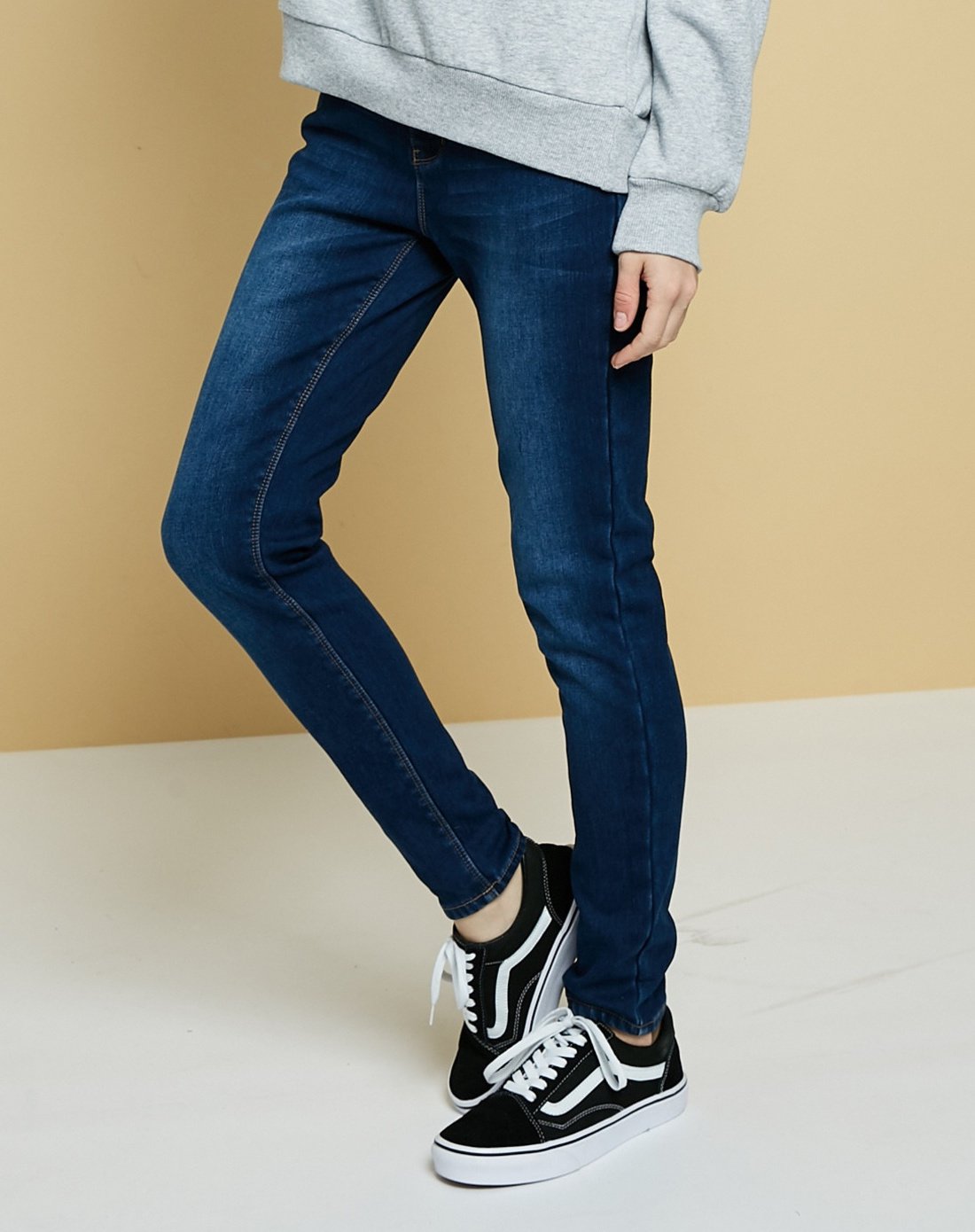 真维斯牛仔裤女小脚 冬装 女士弹力修身加绒加厚冬季长裤